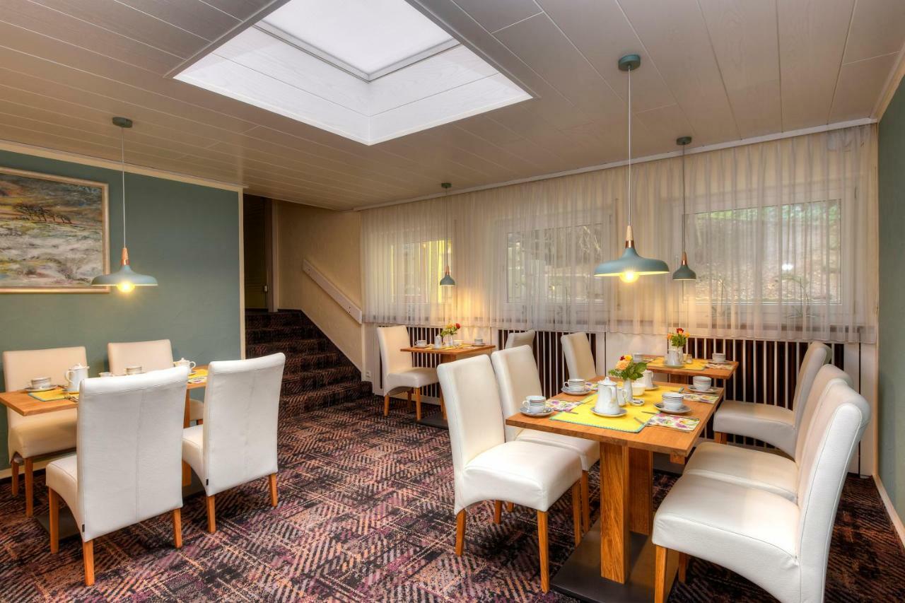 Hotel Katharina Garni ทือบิงเงิน ภายนอก รูปภาพ