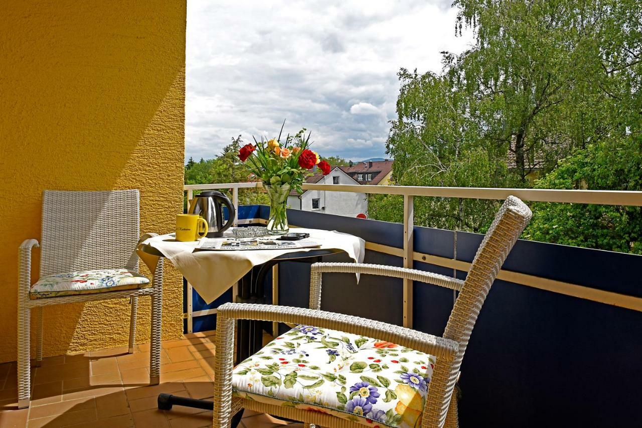 Hotel Katharina Garni ทือบิงเงิน ภายนอก รูปภาพ