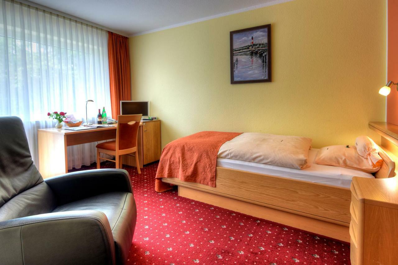 Hotel Katharina Garni ทือบิงเงิน ภายนอก รูปภาพ